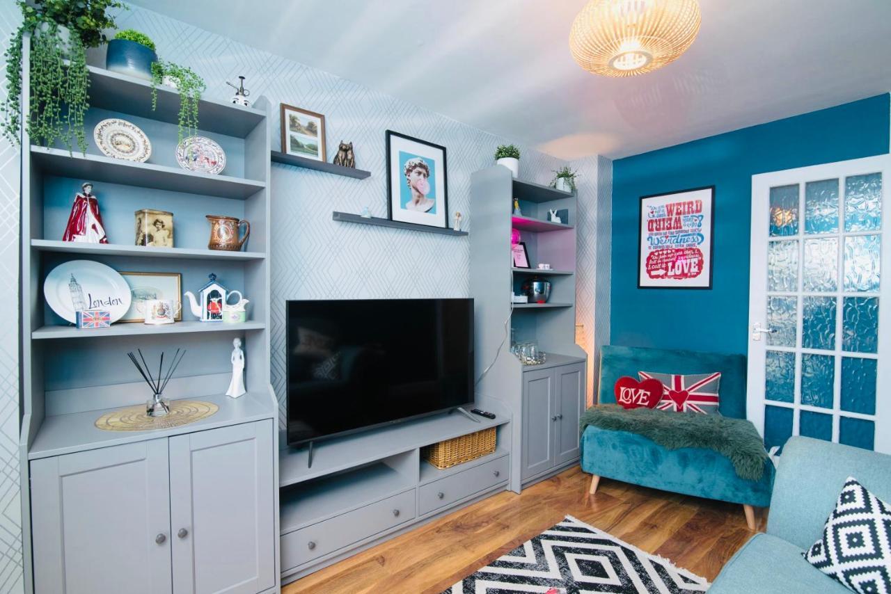 Aston Henry James Stunning One Bedroom Apartment In Royal Windsor Exterior photo